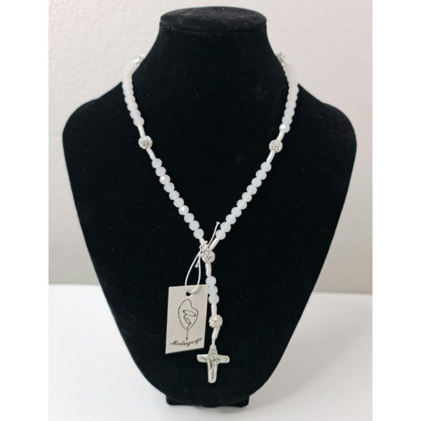 Elegant white rosary QUEEN OF PEACE – MEDJUGORJE_2_kris