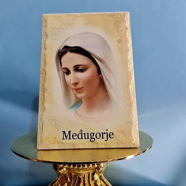 MEDJUGORJE QUEEN MIRA_50